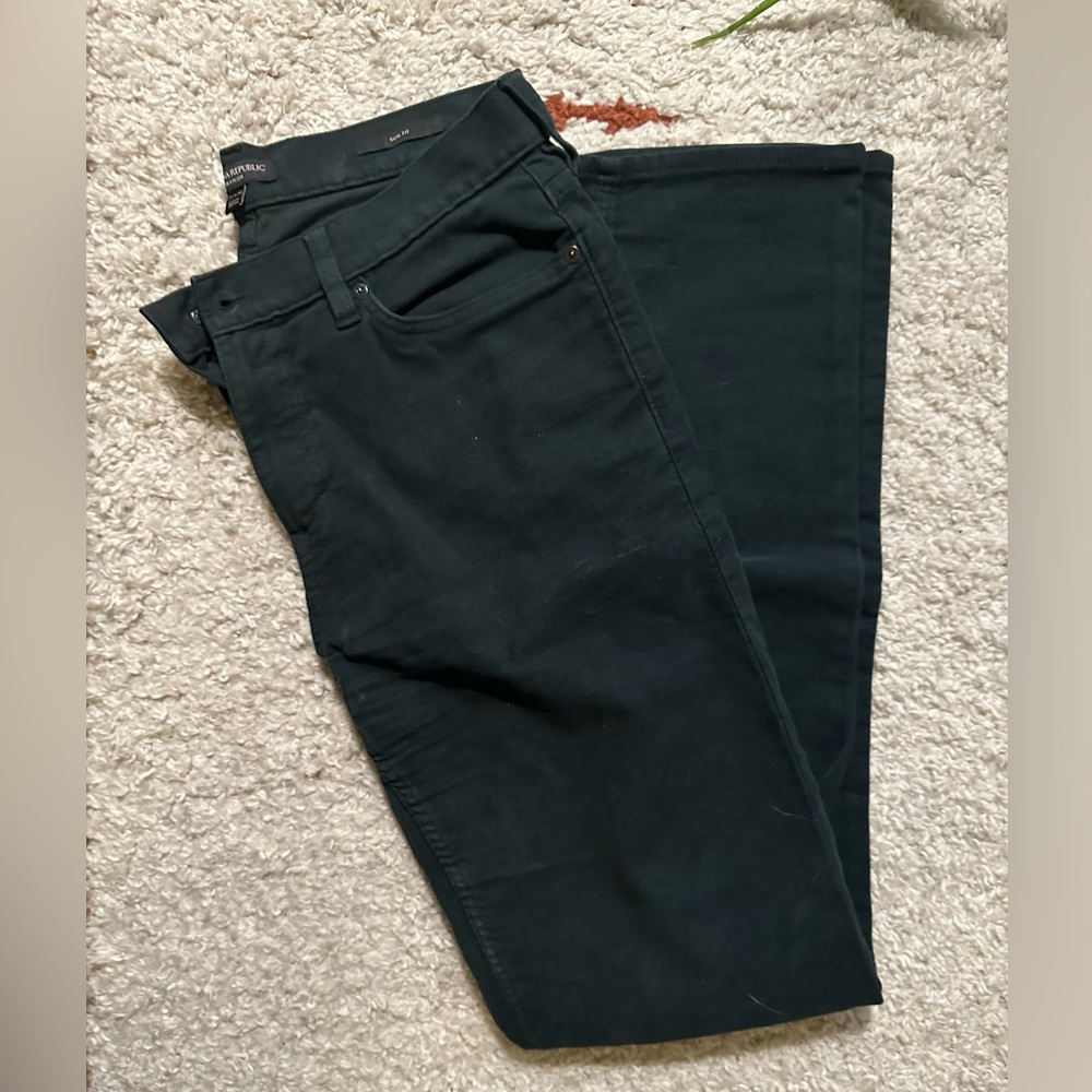 Banana Republic Traveler Chino
